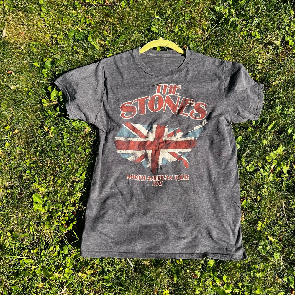 The Rolling Stone T-shirt | Size: Medium